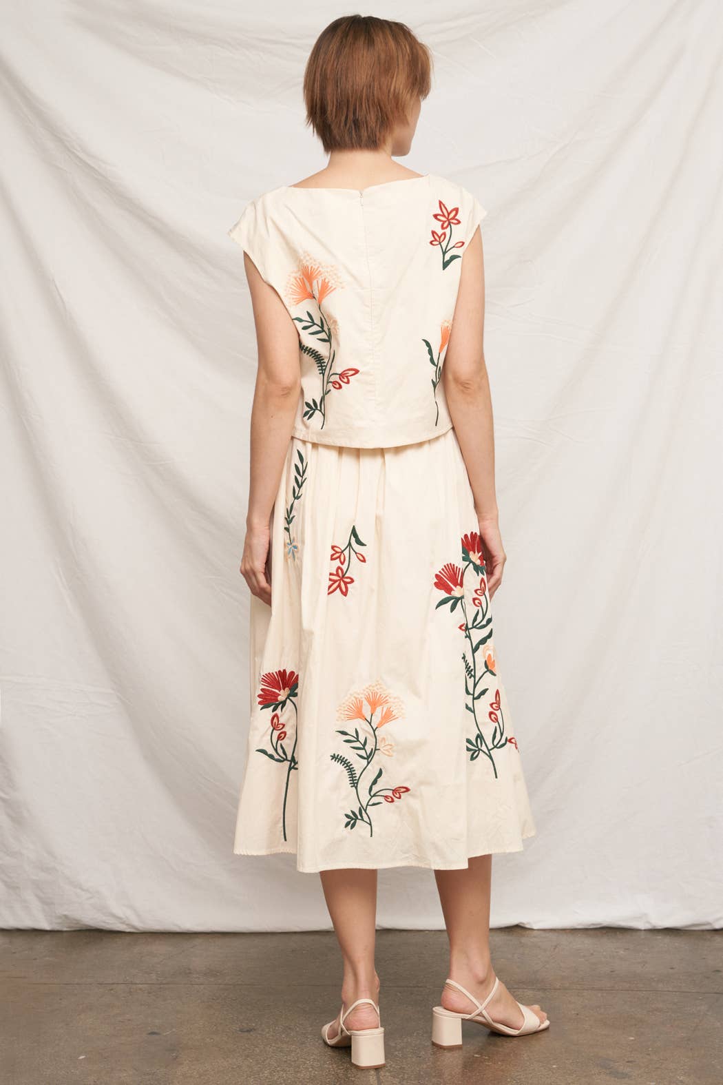 Floral Embroidered Top | Beige