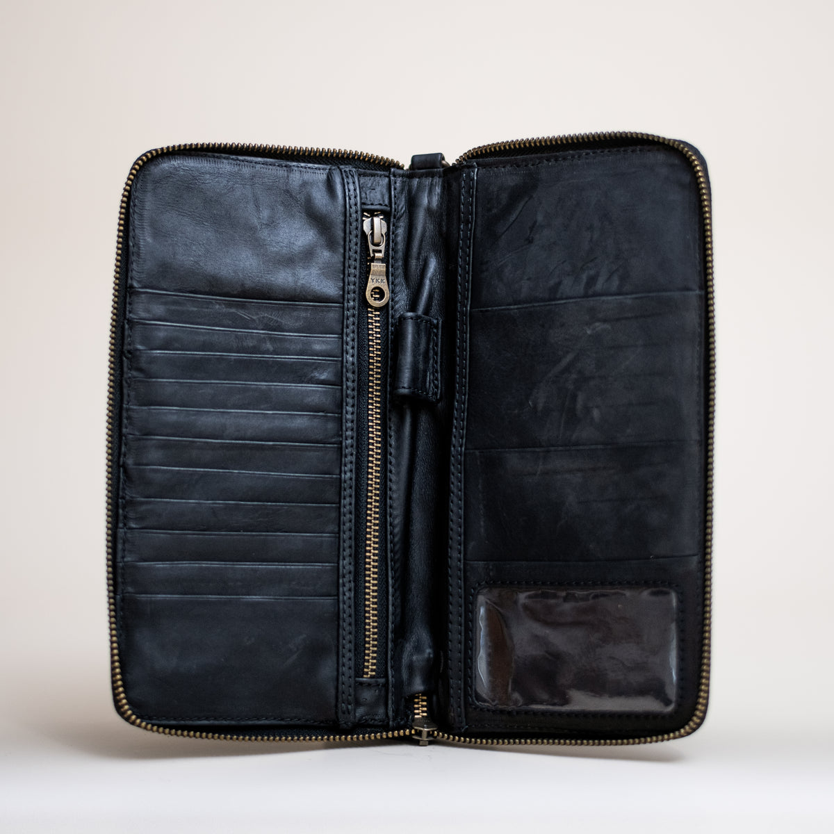 Passport Case | Luxe Black Croc