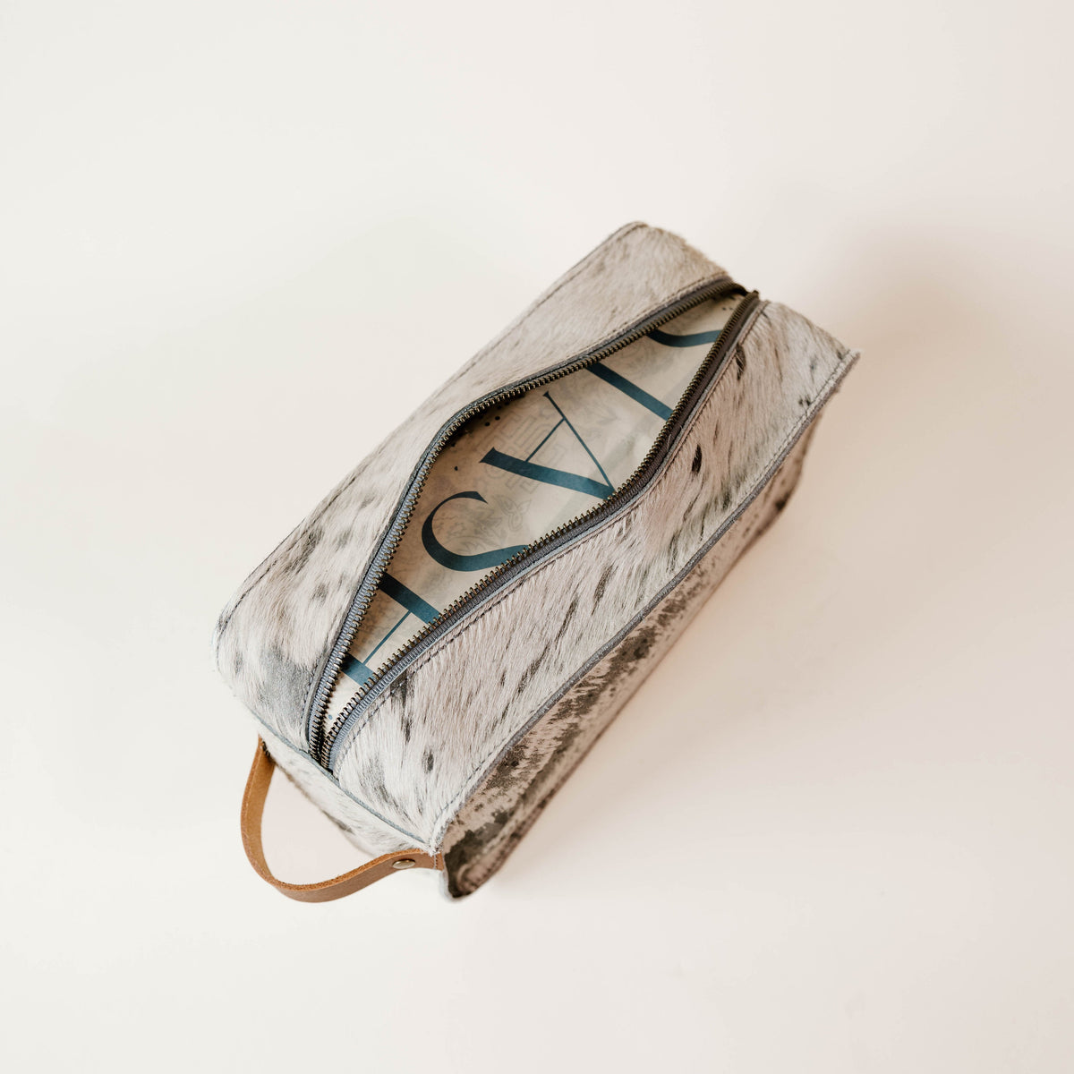Dopp Kit | Gray Distressed Hair Hide