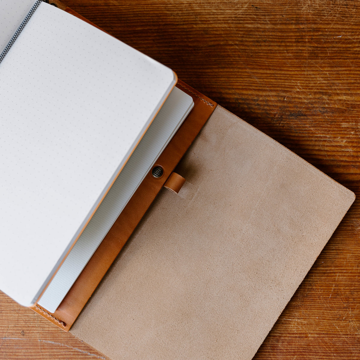 Folio | Tan