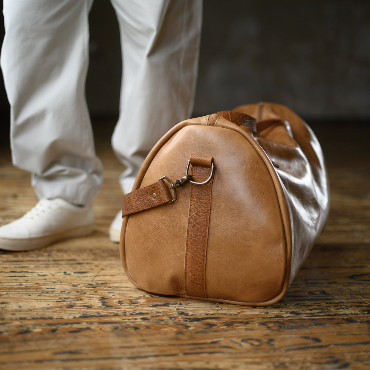 Duffle LE | Rustic Saddle