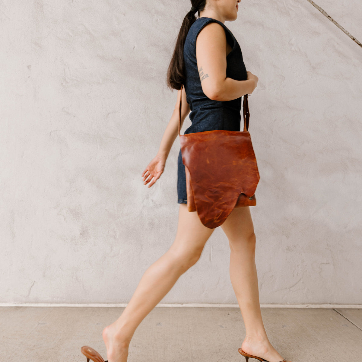 Crossbody | Chestnut Rocky