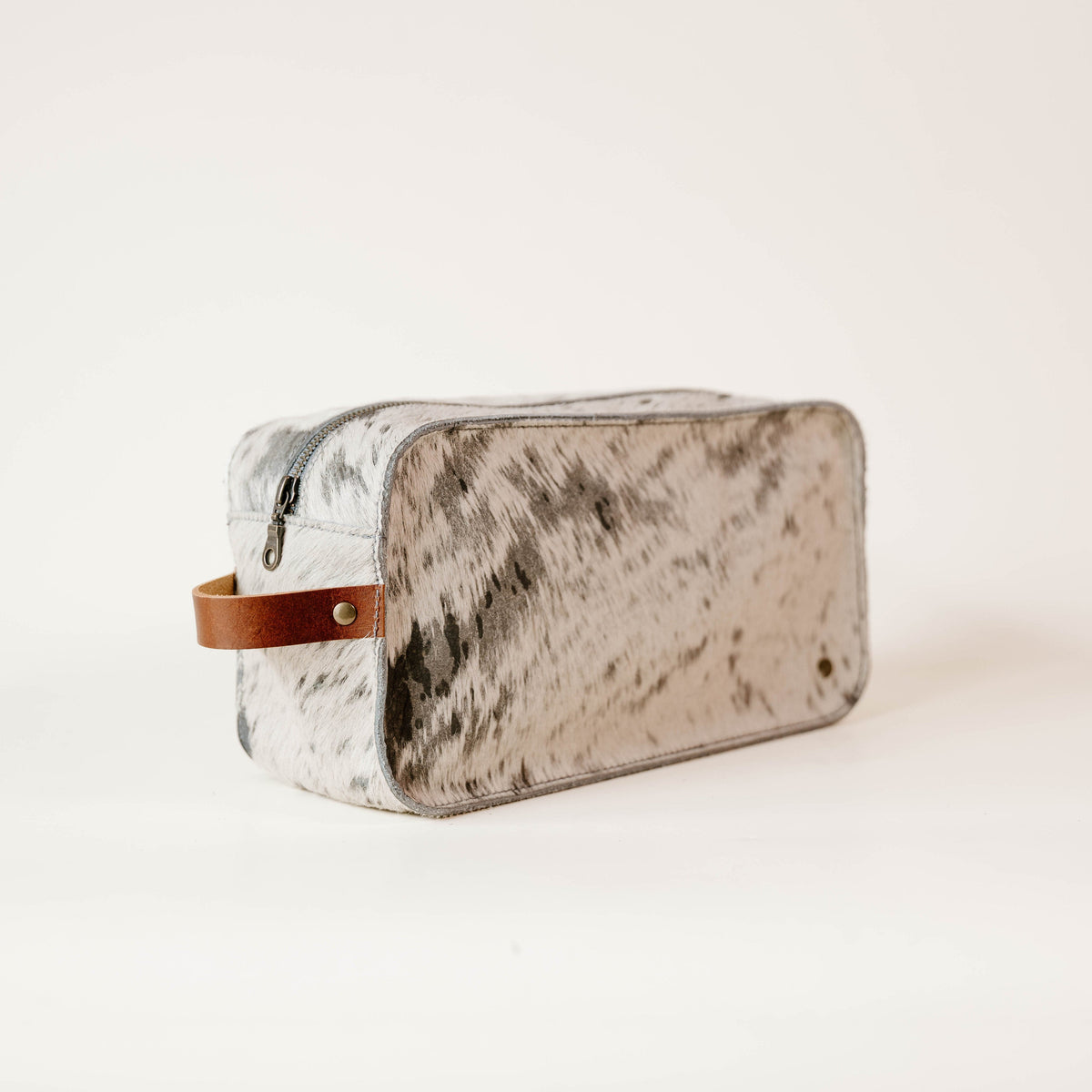 Dopp Kit | Gray Distressed Hair Hide
