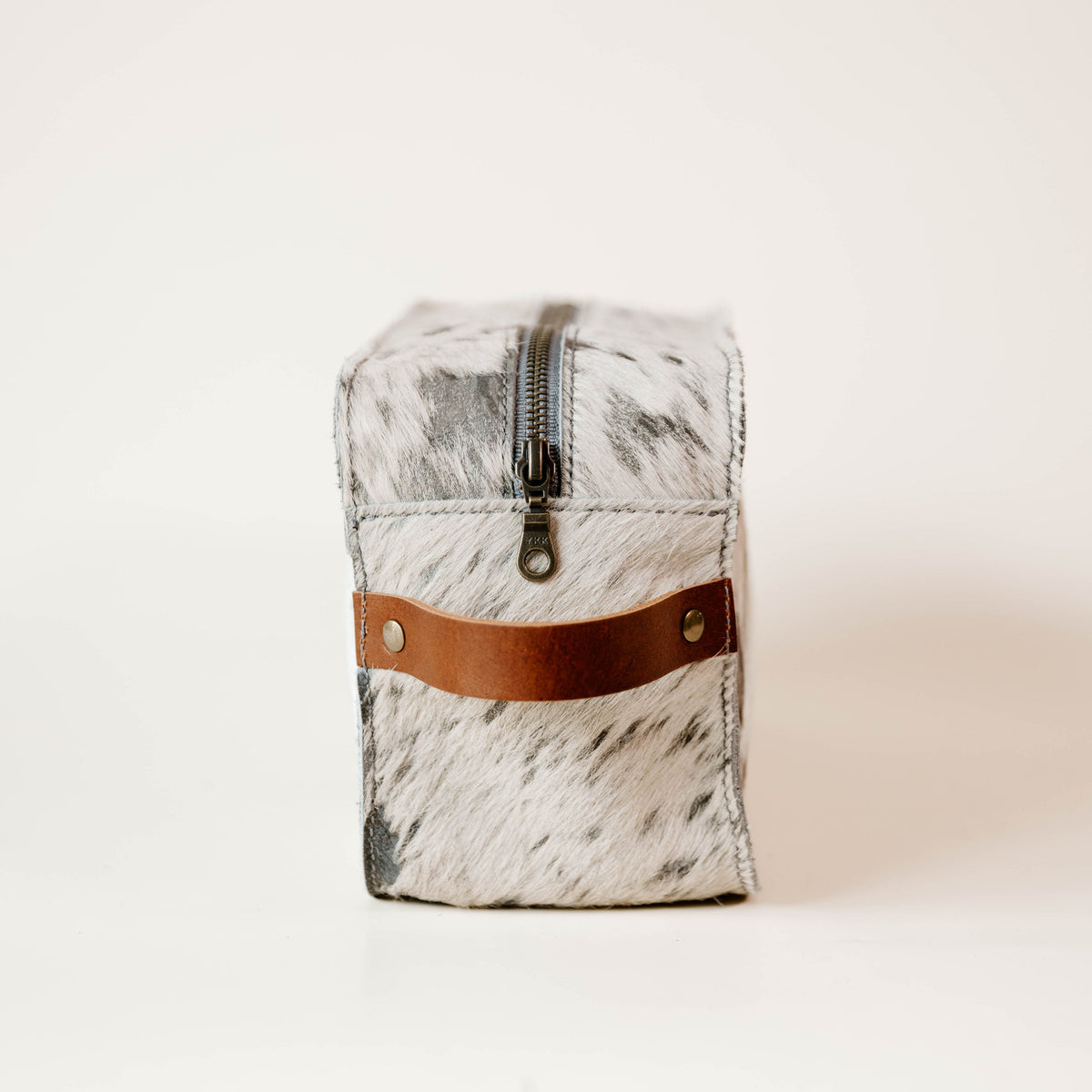 Dopp Kit | Gray Distressed Hair Hide
