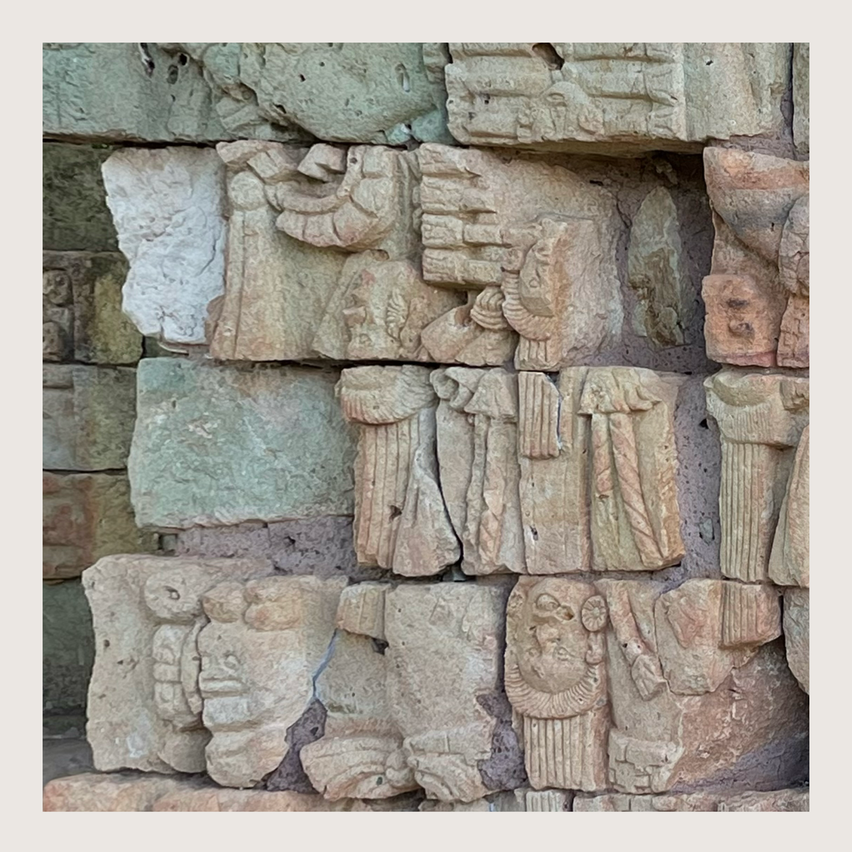 Copán Candle